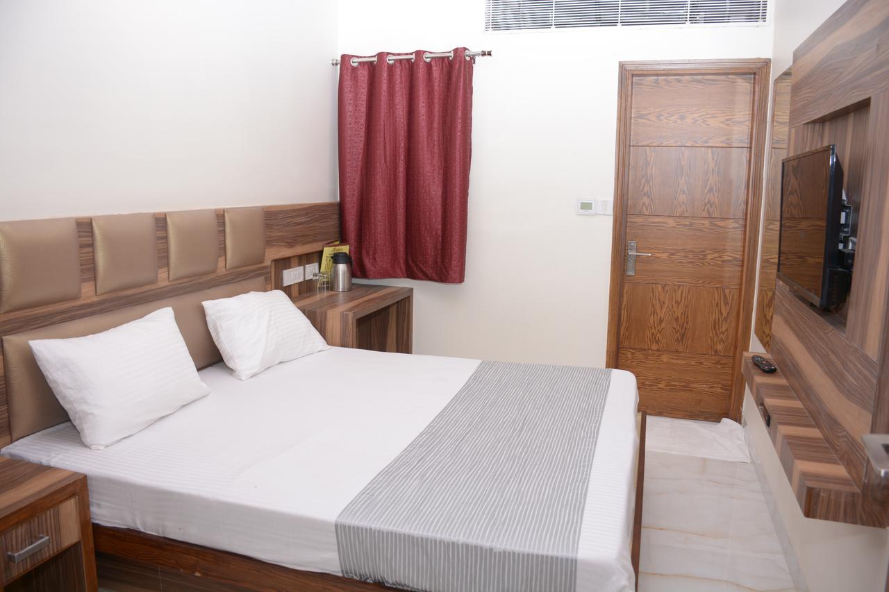 Hotel Golden Oasis - A Well Hygiene Property Paharganj Extérieur photo