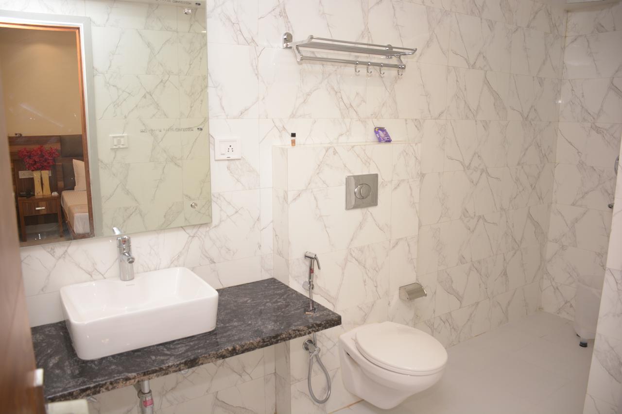 Hotel Golden Oasis - A Well Hygiene Property Paharganj Extérieur photo
