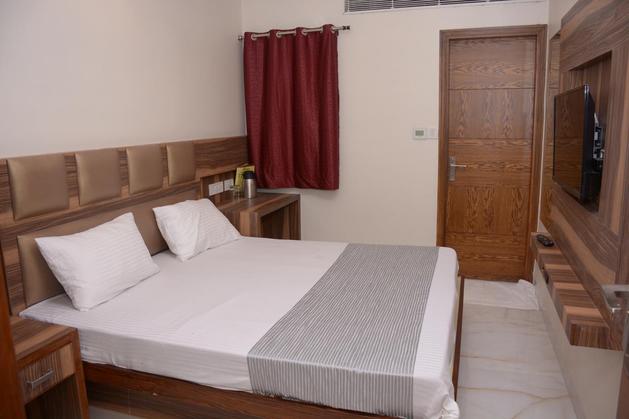 Hotel Golden Oasis - A Well Hygiene Property Paharganj Extérieur photo