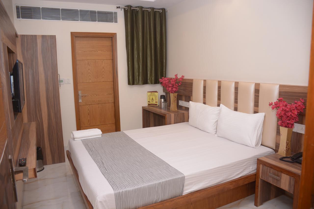 Hotel Golden Oasis - A Well Hygiene Property Paharganj Extérieur photo